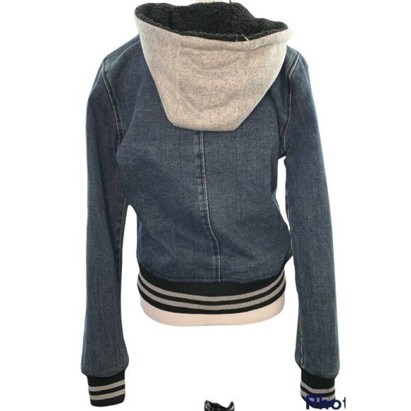 Carmar Womens Denim Hooded Button Down Jacket Blue Cotton Size Small Varsity - Picture 2 of 6